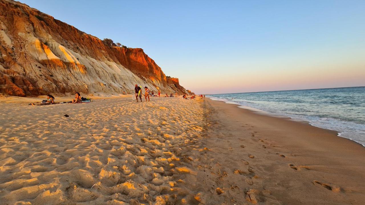 البوفيرا Sandy Beach Apartment المظهر الخارجي الصورة